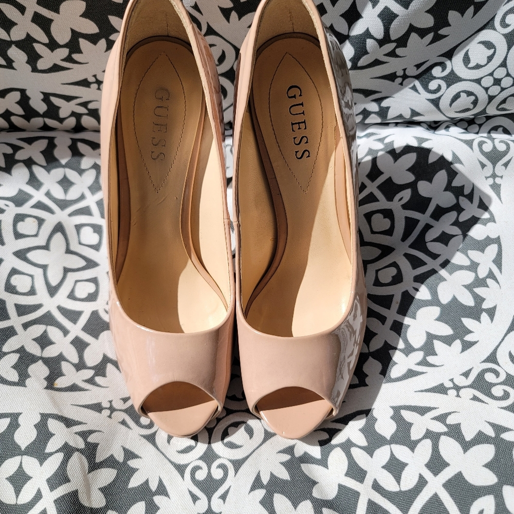 Guess Flatform Heels